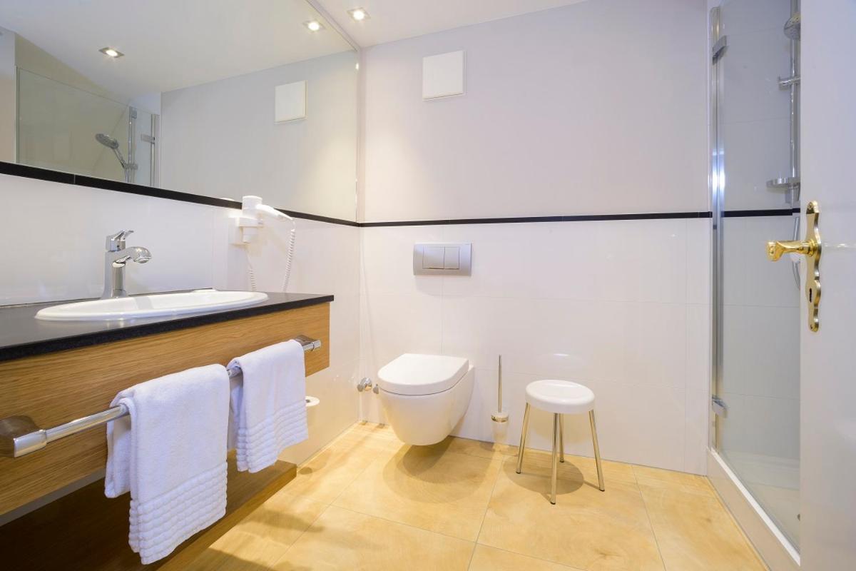 Landhotel Donner Meschede Ngoại thất bức ảnh